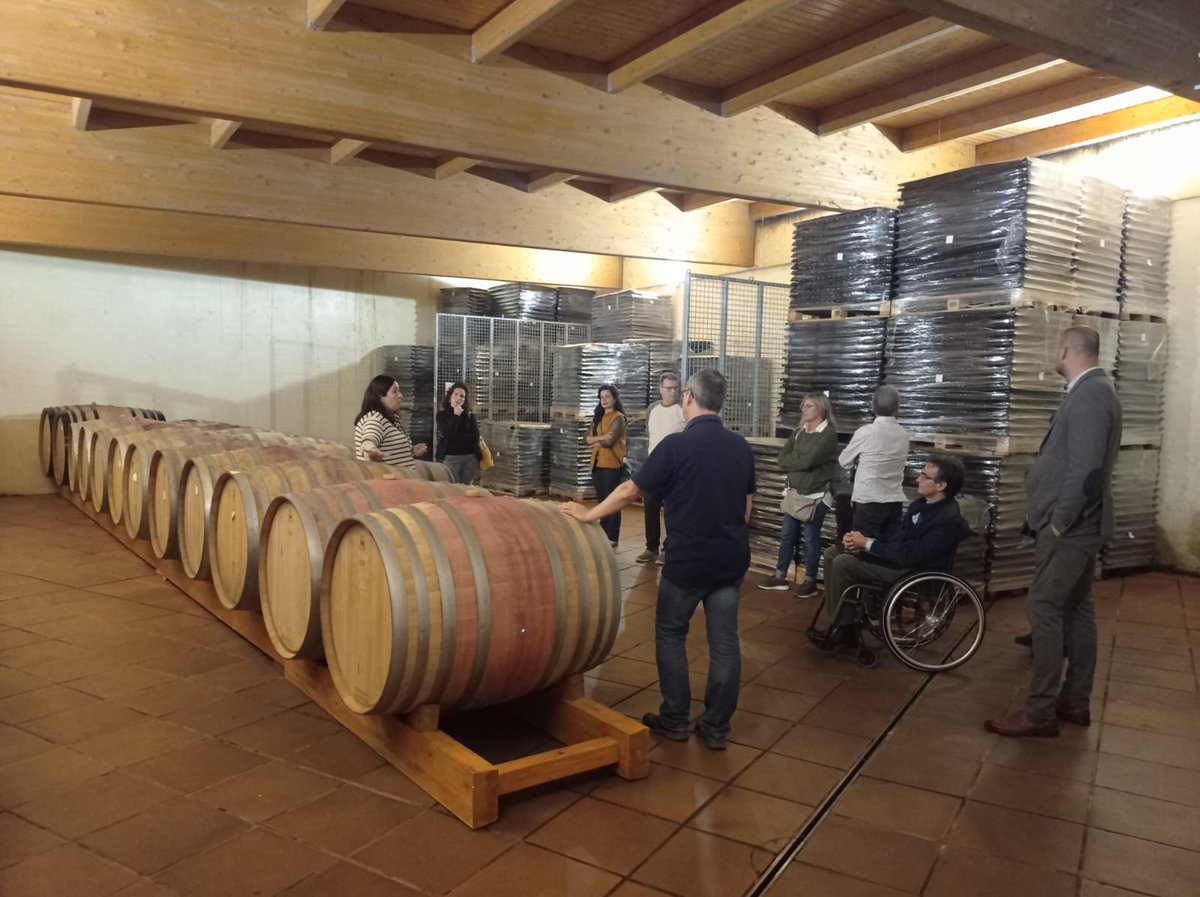 Iniciamos jornada en Coto de Gomariz, <a href="/Cotodegomariz/">Coto de Gomariz</a>. Vinos originales y únicos del Coto Vitícola mas antiguo de la Península Ibérica, en #Ribeiro, #DescubreRibeiro 🍇🍷