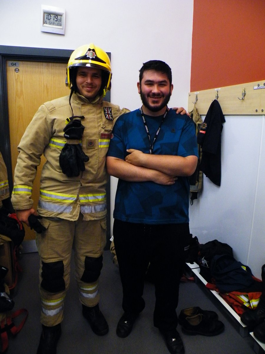 southstaffs's tweet photo. On Friday, our Routes to College Group B from #Rodbaston went on a trip to Rising Brook Community Fire Station to learn about services in the community and to research job opportunities! 😊🚒👨‍🚒 https://t.co/wLC6ODwFWZ