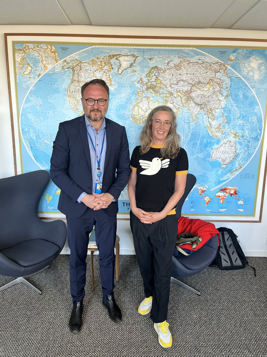 Maria K Hammershøy (@mariahammershoy) on Twitter photo 🕊️🌍 Tak for et fint møde i dag <a href="/DanJoergensen/">Dan Jørgensen</a> dejligt at mærke dit personlige engagement for verdens fattigste og for klimaet. #enmenneskeligfamilieetfælleshjem #caritasbetyderkærlighed 🕊️🌍 Tak for et fint møde i dag <a href="/DanJoergensen/">Dan Jørgensen</a> dejligt at mærke dit personlige engagement for verdens fattigste og for klimaet. #enmenneskeligfamilieetfælleshjem #caritasbetyderkærlighed