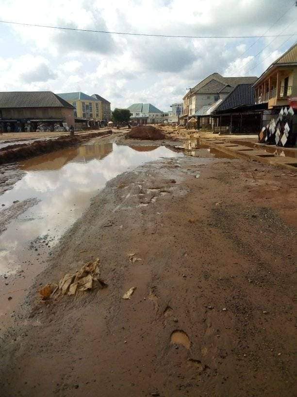 EmekaGift100's tweet photo. In total obedience to IPOB @real_IpobDOS,the people of Biafra complied in locking down the entire Biafra land in honour of Biafra fallen heroes and heroines. This is Timber and allied Market at Owerri Imo state on this day 30th May 2023
#BiafraHeroesDay @mfa_russia @KremlinRussia https://t.co/0wKMS1bnoA