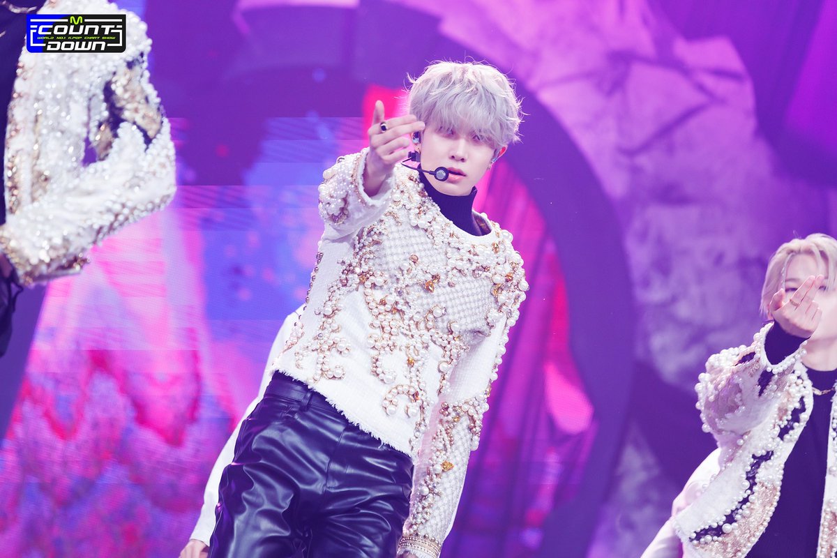 ENHYPEN UPDATES on Twitter "(8/30) ENHYPEN_members ENHYPEN ENHYPEN 엔하이픈 HEESEUNG 희승"