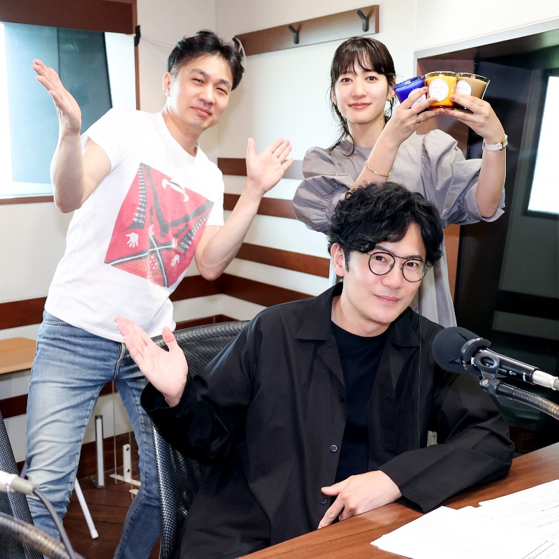 FxX_1FQakAIVmkd?format=jpg&name=orig