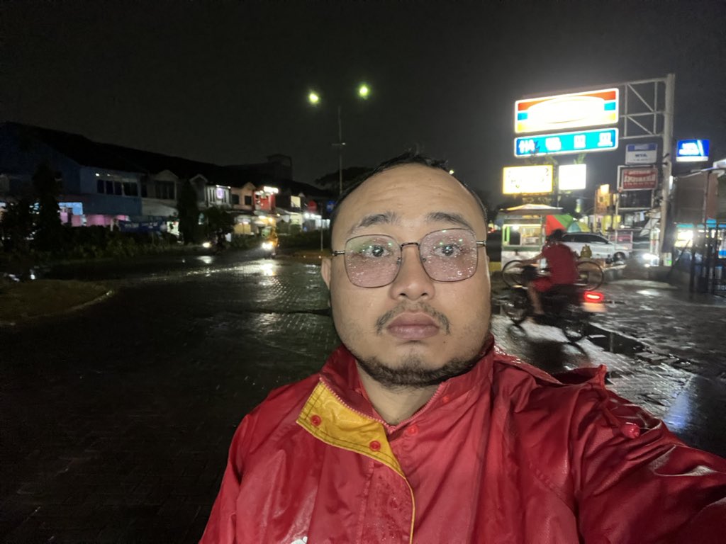 PandaAbib's tweet photo. Apa masih terlihat ? 😅 https://t.co/SbU3nyhlUm