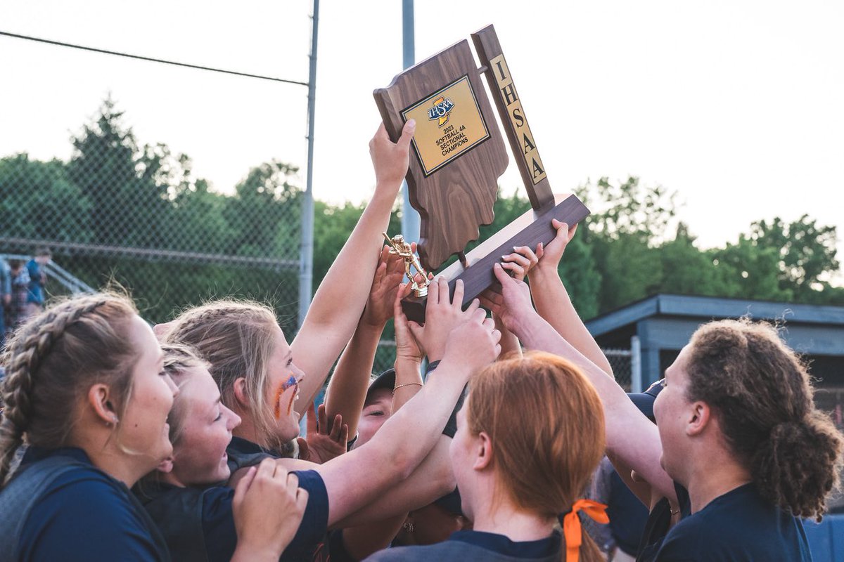HHSRaidersSB's tweet photo. WAKE UP IT’S GAME DAY!
Raiders takes on Westfield tonight for the regional championship! Game time 6 pm at Harrison https://t.co/wK7MUKEopZ