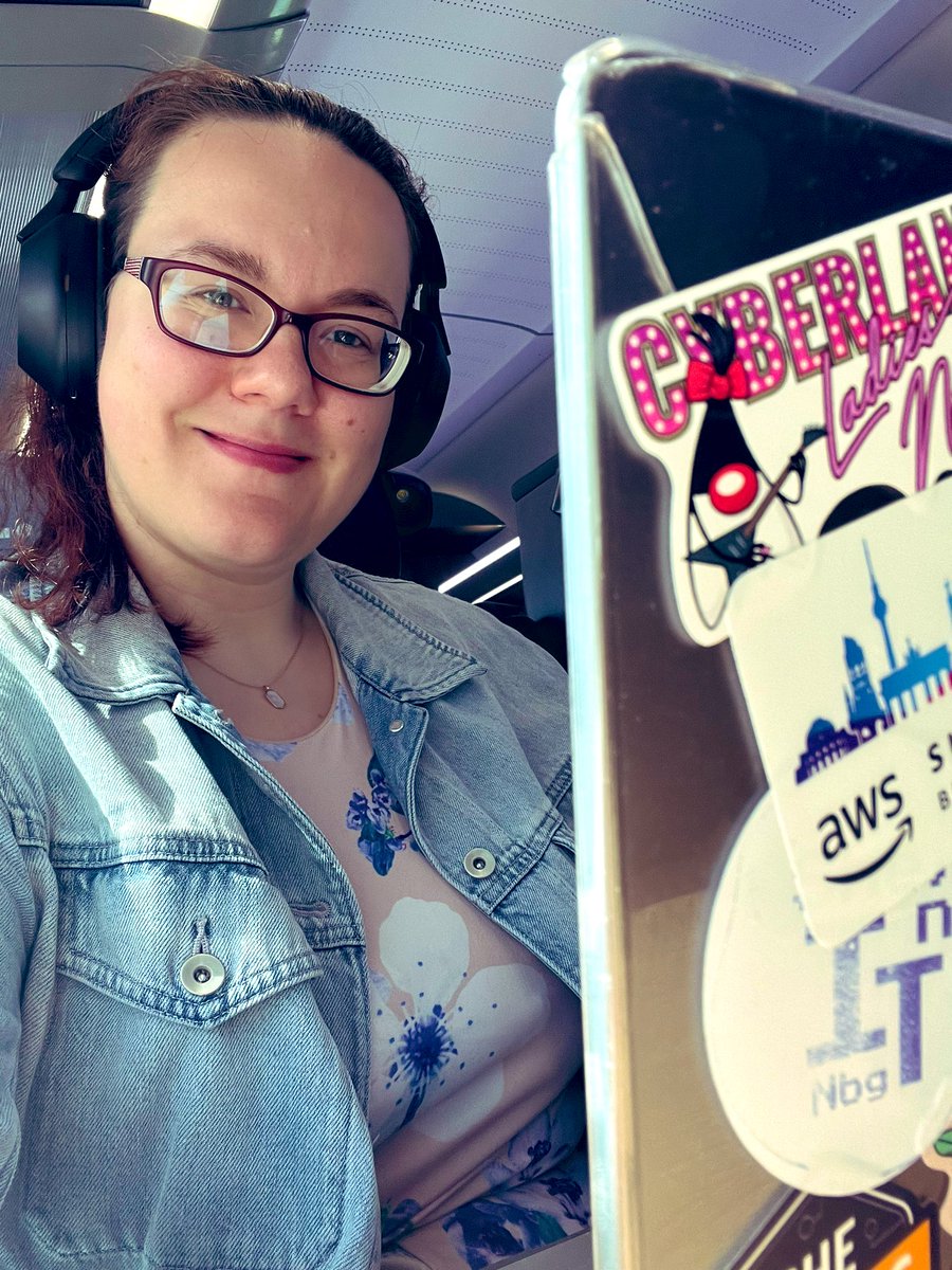 On my way to @techcampHH 🥳 Can’t wait to meet you all and my colleagues at <a href="/superluminario/">superluminar GmbH</a> again 🙌🏻