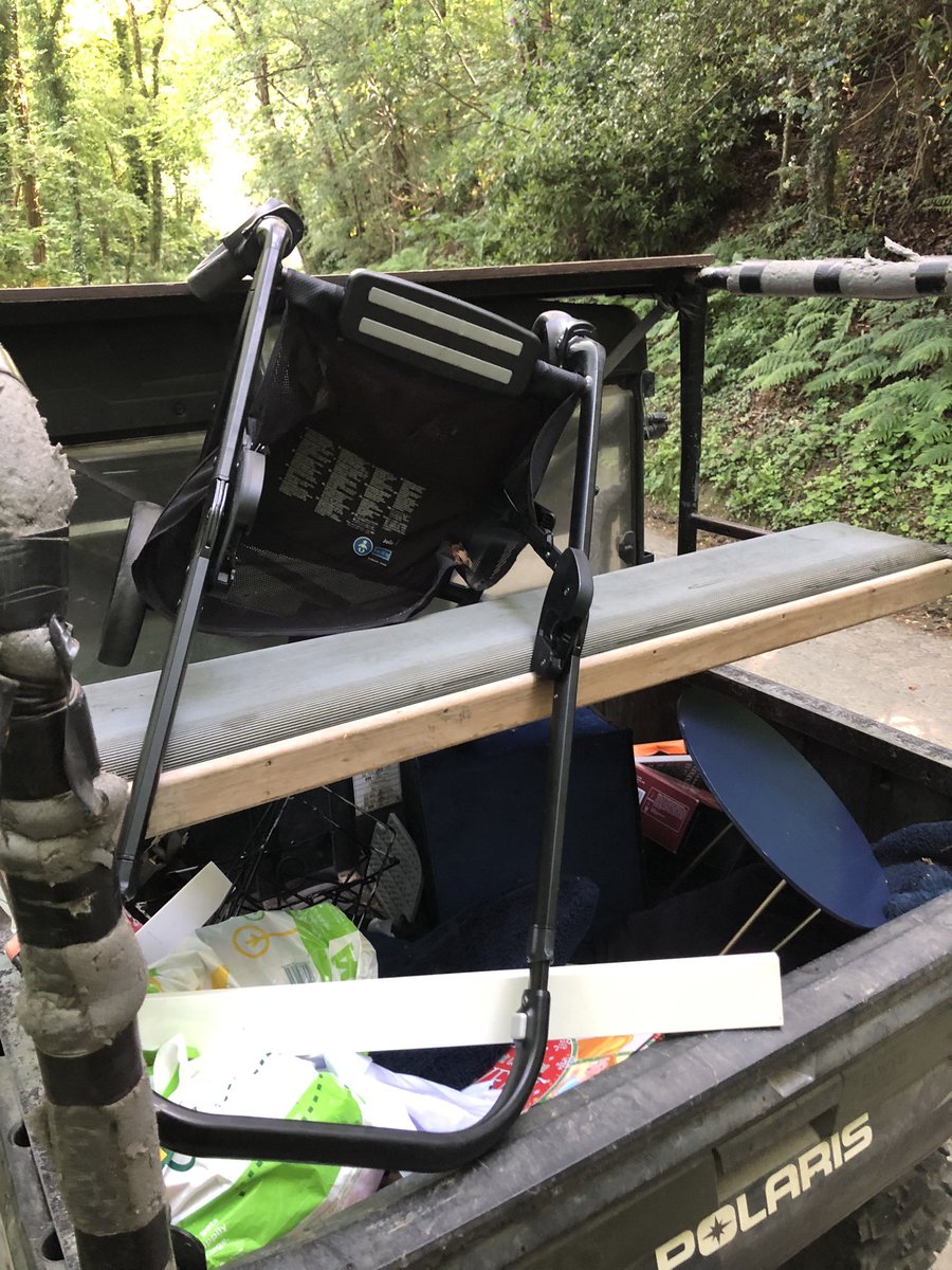 grj243's tweet image. Why ??? 🤦🏻‍♂️😡 I wonder who going to do your cleanup work @WelshGovernment when you’ve removed all the #ruralworkers from the #countryside #flytip #ruralcrime