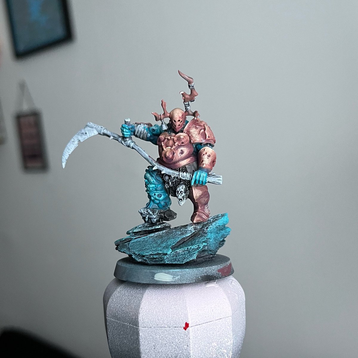 pondmaiden's tweet photo. Blight boi! 

#warhammer #warmaidens #warhammerwomen #warhammergirls #nurgle https://t.co/QD0uUvCxGh