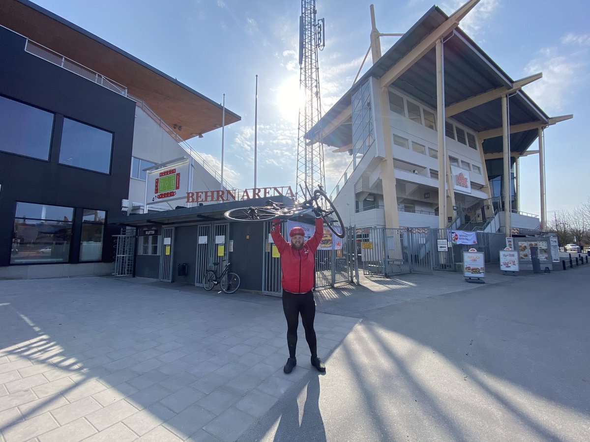 Karl Holst tweet media