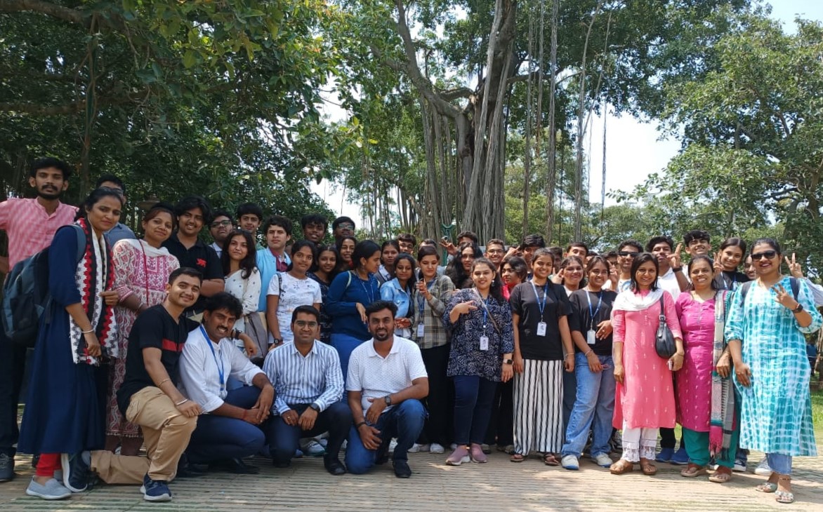 jaincollege's tweet photo. Our Commerce students from Jain College had an incredible industrial visit to Polyturf India Ltd. They enjoyed an enriching experience witnessing the manufacturing process of plastic mats.
#JAINCollege #IndustrialVisit #PracticalExposure #ZeroWastage #PlasticMatManufacturing https://t.co/KghMIACef3