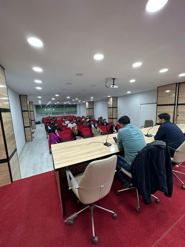 İl Gençlik Kolları Başkanımız <a href="/H_ibrahimselcuk/">Halil İbrahim SELÇUK</a> başkanlığında, 28 Mayıs günü yapılan Cumhurbaşkanı Seçimi sonrası yönetim kurulu üyelerimizle birlikte değerlendirme toplantısı yaptık .