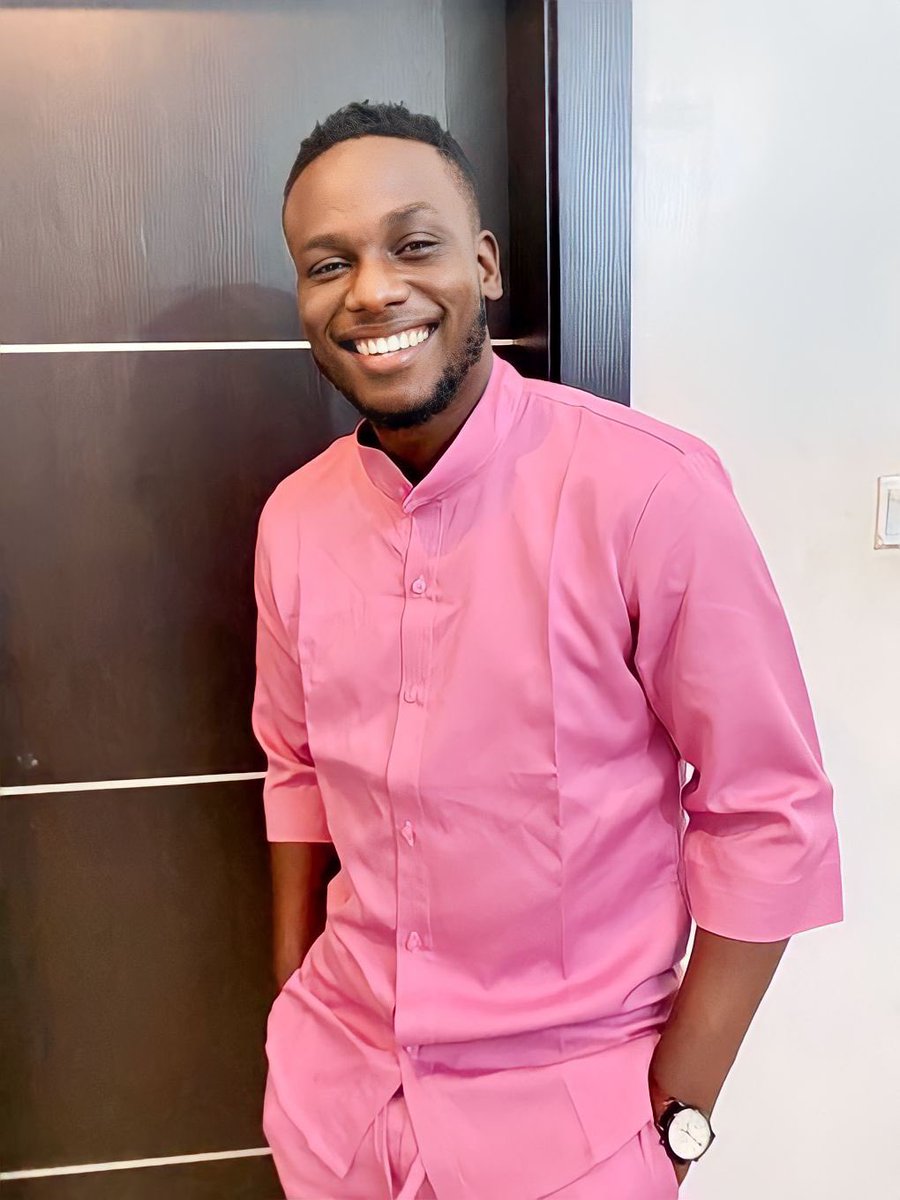 chrislara_f's tweet photo. Pretty men wear pink🤩

Send a DM to place your order for this Chrislara 2 piece. Can be custom made in any color✨ https://t.co/E65zi3udnN