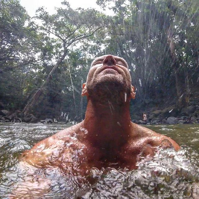 I might need help drying off after this - https://t.co/VuJCVLlh6k https://t.co/wHTTFiN2xz