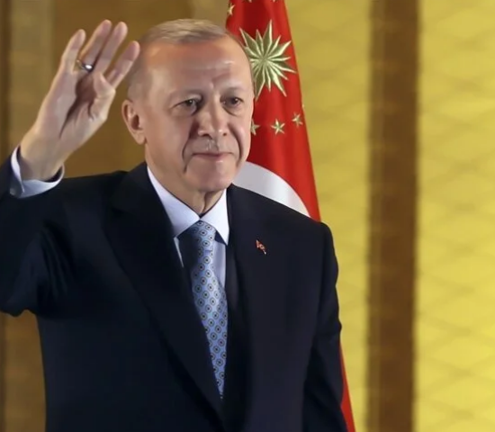 FrekuencaC's tweet photo. Presidenti Erdoğan mbetet zgjedhja e popullit turk prej vitit 2014
https://t.co/Pyq6EWisN7
#erdogan #turkiye https://t.co/1Z59mnqjHP
