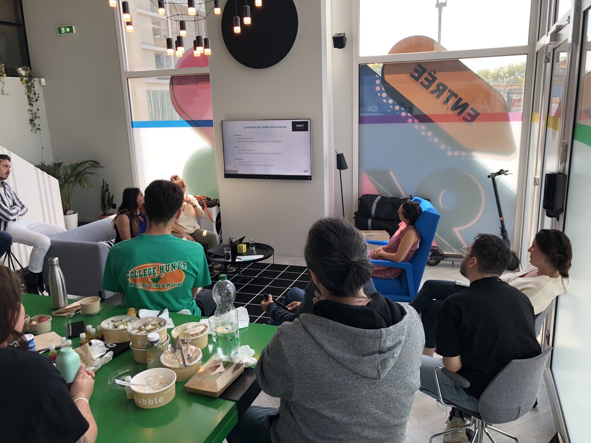 L’INPI France nous a fait l’honneur de venir dans nos locaux pour animer une session sur le thème du dépôt de #marque 📝

Un échange très enrichissant pour tous !

Merci à Sonia et Anne pour votre partage et votre expertise 🙌

#INPI #agencedecommunication #droit