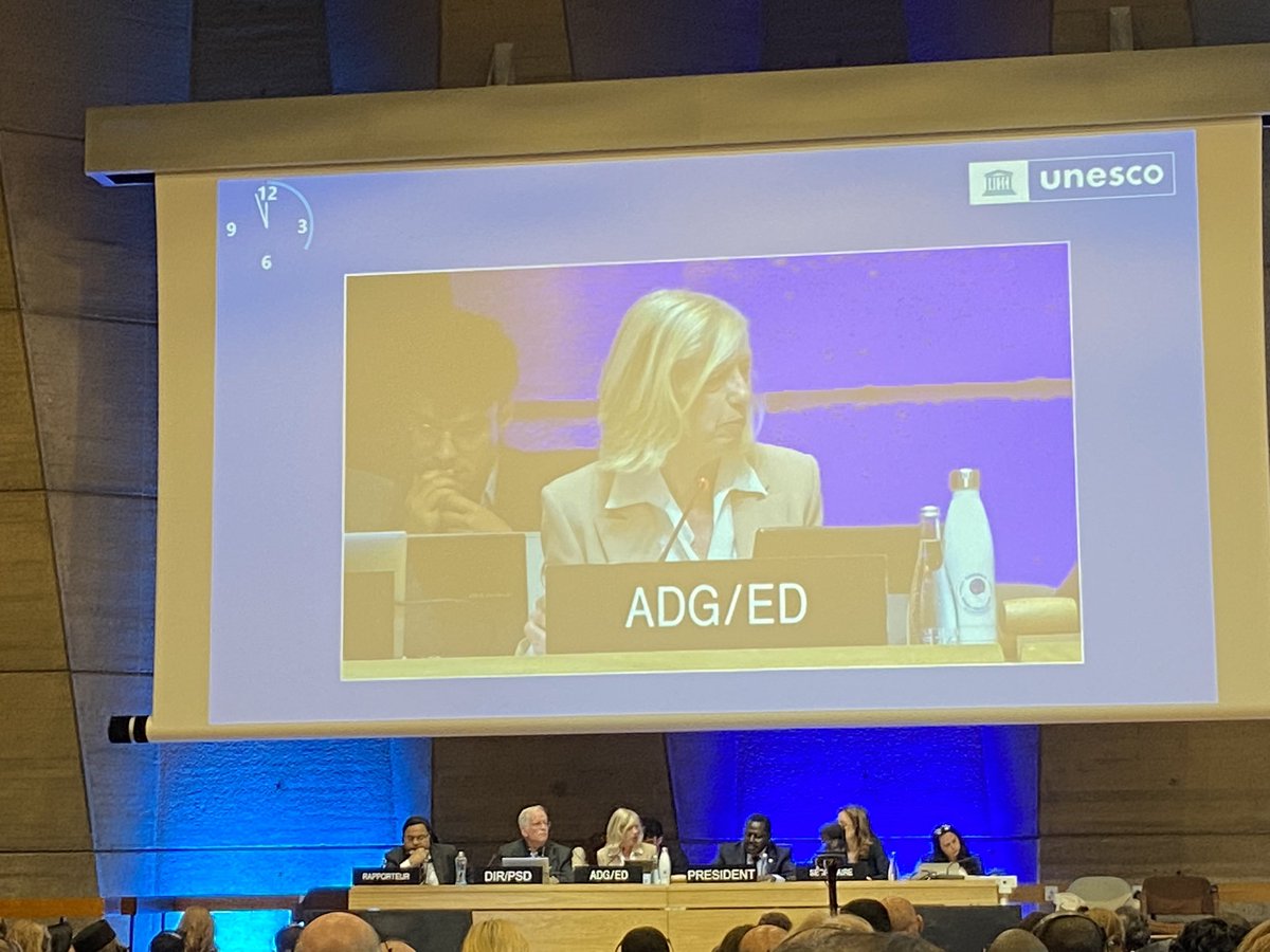 Very important negotiations of #1974 recommendations in <a href="/UNESCO/">UNESCO 🏛️ #Education #Sciences #Culture 🇺🇳</a> has started. This is a temperature check on world’s current values. <a href="/Bridge47_/">Bridge 47</a>  #gce