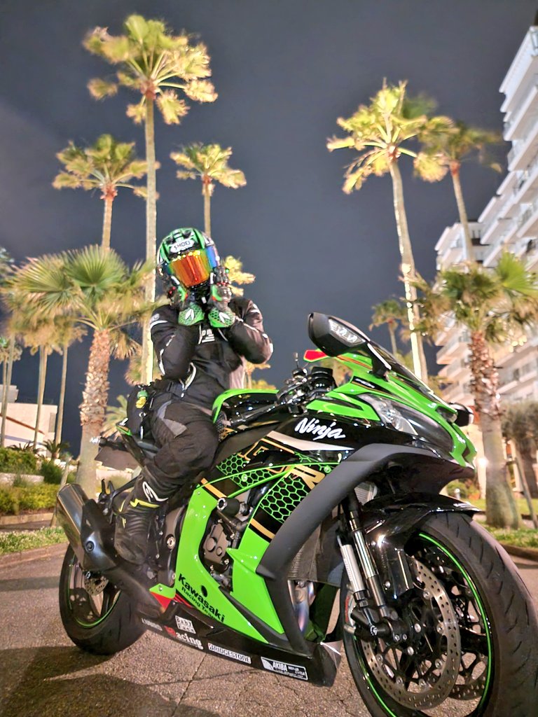 バイク女子
#zx10r  #Kawasaki  #カワサキ  #バイク  #バイク乗りと繋がりたい  #バイク好きな人と繋がりたい  #ninja  #バイクのある風景  #バイクのある生活 #ツーリング仲間募集