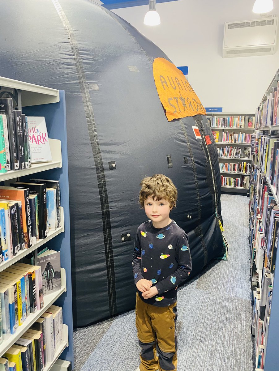 Enjoying space like never before, an apprentice astronaut at Elland Library #ReadingSparks @astronomyauriga   ticketsource.co.uk/calderdalelibr…