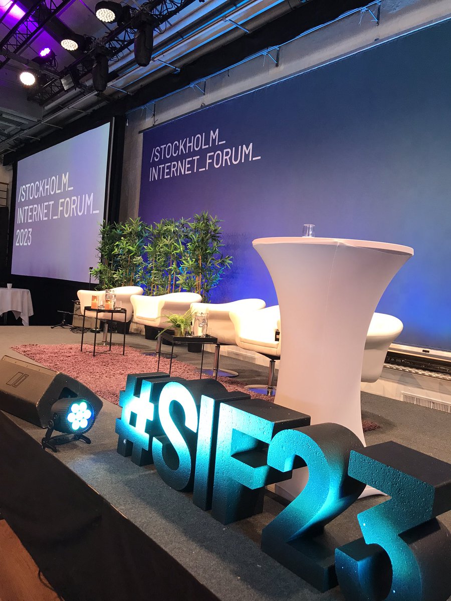 Live @fxinternet #SIF23 currently attending the session on Humanitarian data, information and AI: Exploitation and possibility.