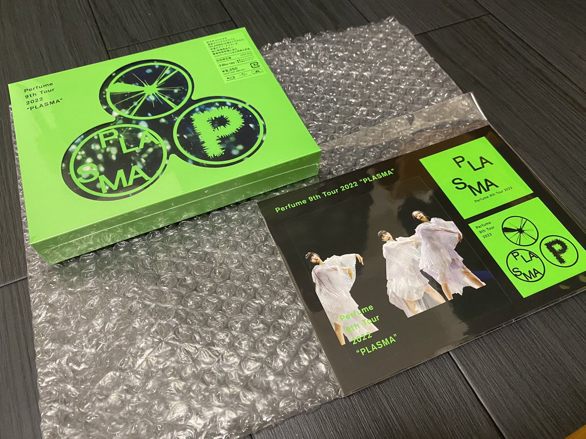 yukiabcde8dx's tweet photo. 初参戦したツアーのBlu-rayきた！

声出し可能な“革命の日”が初参戦日だったのも嬉しかったけど
その日のMCが個別で映像化されてるから楽しみ！
#prfm
#Perfume #PLSMA https://t.co/xum6bIBIBd