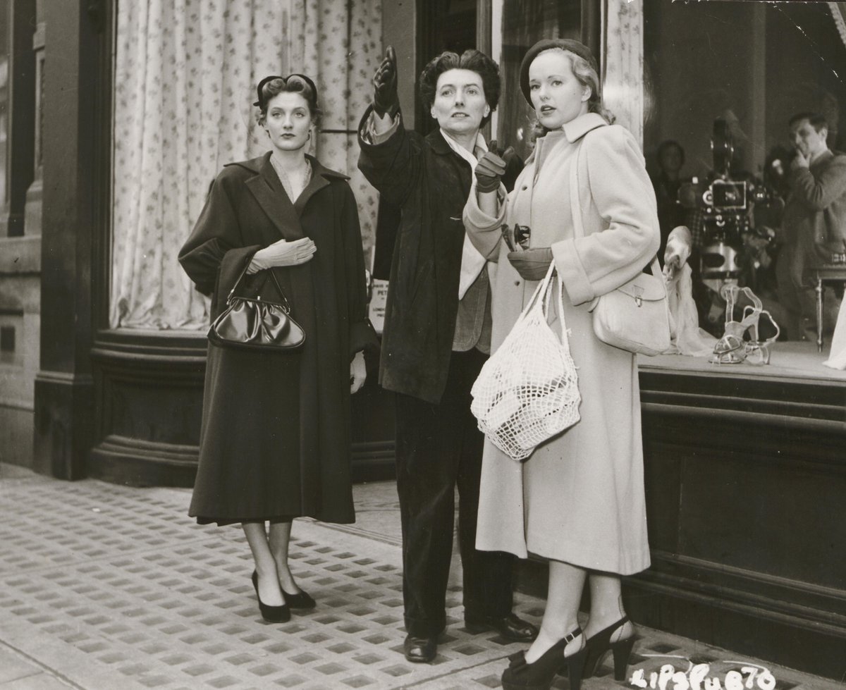 Last chance to see #MurielBox on the big screen @BFI Southbank tonight, 30 May, with two of my favourites: Street Corner at 6.20 and The Passionate Stranger at 8.30. Here she is directing Peggy Cummins in Street Corner (Still from #BFINationalArchive)