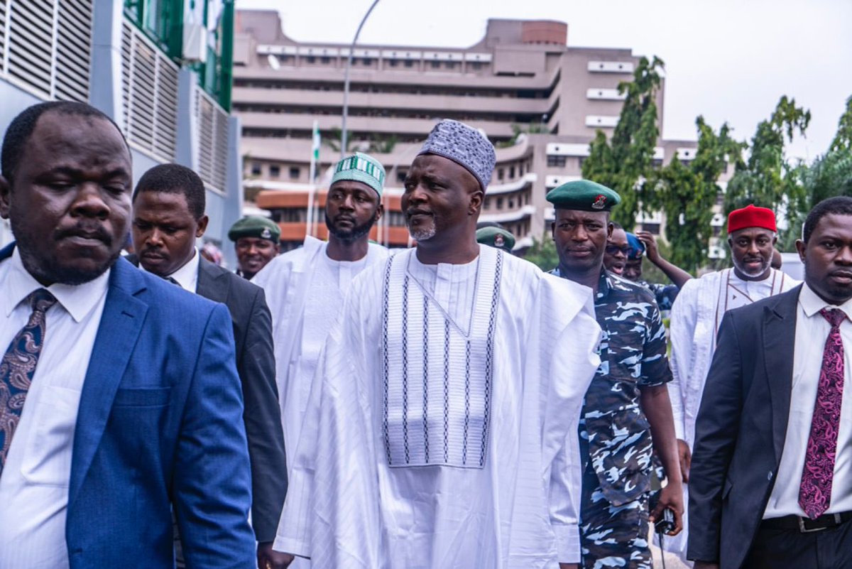 Journalist_Mind's tweet photo. #WASEFORALL
The Deputy Speaker and the candidate for the position of the House of Representatives, Hon Idris Wase attended the inauguration of the President of the Federal Republic of Nigeria which held yesterday at Eagle Square.
#Wase4Speaker
#WaseIsCapable https://t.co/i6J1SlKnSV