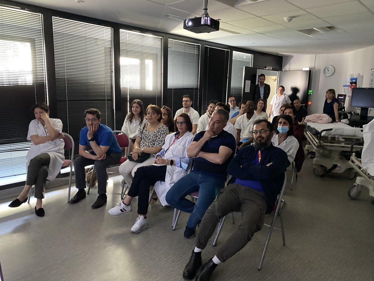 maxgau1's tweet image. C’est parti pour 2 journées de formation à l’échographie au SAU SMUR @CHSimoneVeil 

Des apprenants variés (externe, internes, étudiant IPA mention U, praticiens dont des étudiants du DU BECPAU)

Ça bosse fort dans la bonne humeur 🤩
Vive l’échographie clinique 🔥