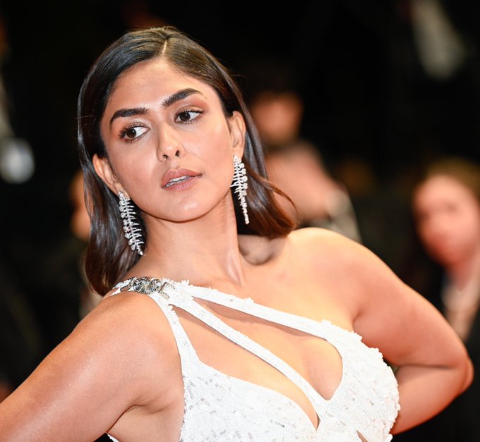 FxXoVWTaUAMpynb?format=jpg&name=small