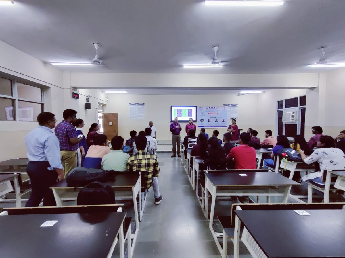 Kiet_edu's tweet image. #Congratulations to all participants of our #Big_Data_Blitz #Training #Program!  A heartfelt appreciation to participants, resource persons, &amp;amp; organizers for making this program a resounding #success.
#kiet_group_of_institutions #KIETGZB #kietengineeringcollege #KIET #AKTU #AICTE
