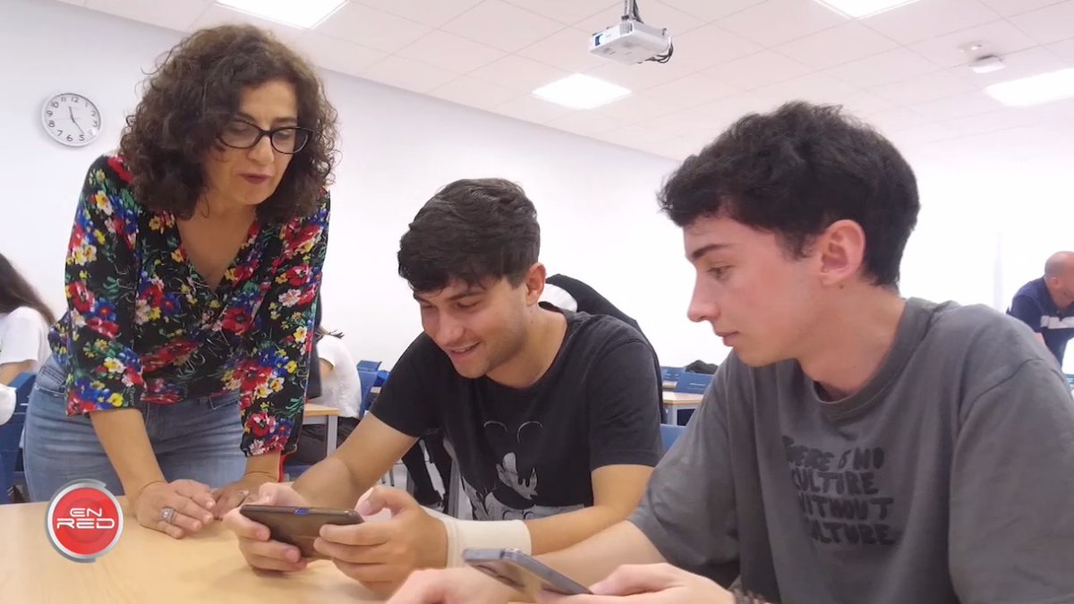 👉¿Se puede aprender a programar 💻 con un #videojuego 🎮?
Este equipo de gaditanos ha demostrado que ¡SÍ! ⬇️⬇️
youtu.be/QU3XkUXnYMU
#EnRed #ATV #CanalSurTV <a href="/univcadiz/">Universidad de Cádiz</a> <a href="/OmniumLab/">Omnium Lab</a>
