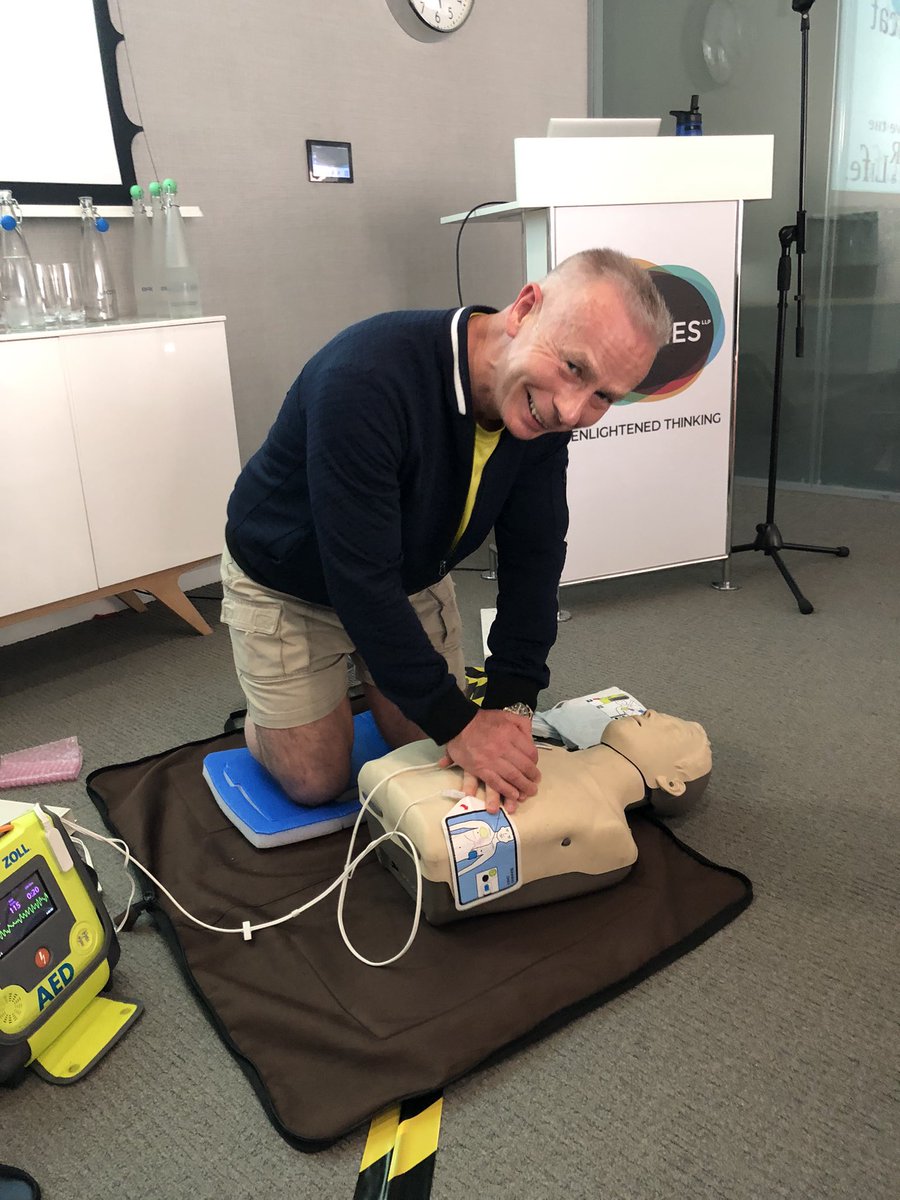 SASWildcat's tweet photo. Wonderful afternoon at @BrodiesLLP Aberdeen yesterday. All keen to know what to do and how they can make a difference in the event of a sudden cardiac arrest. #chainofsurvival #DRSABC
@Scotambservice
@MGmotor
@Gillanders_ltd
@SaveALifeScot
#CPRSavesLives https://t.co/Y1CFU4k8CW
