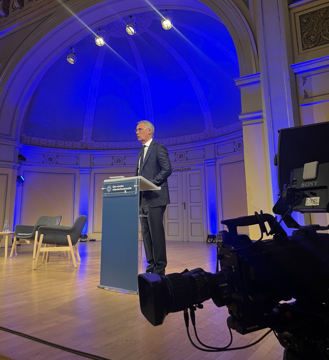 The war in Ukraine is much larger than Ukraine. It’s about the safety of Europe and intl law.

That is why it’s so important that <a href="/NATO/">NATO</a> meets now. Norway and our allies will continue our strong support for Ukraine.
 -<a href="/AHuitfeldt/">Anniken Huitfeldt</a> ahead of <a href="/NATO/">NATO</a> meeting in Oslo 

#StrongerTogether