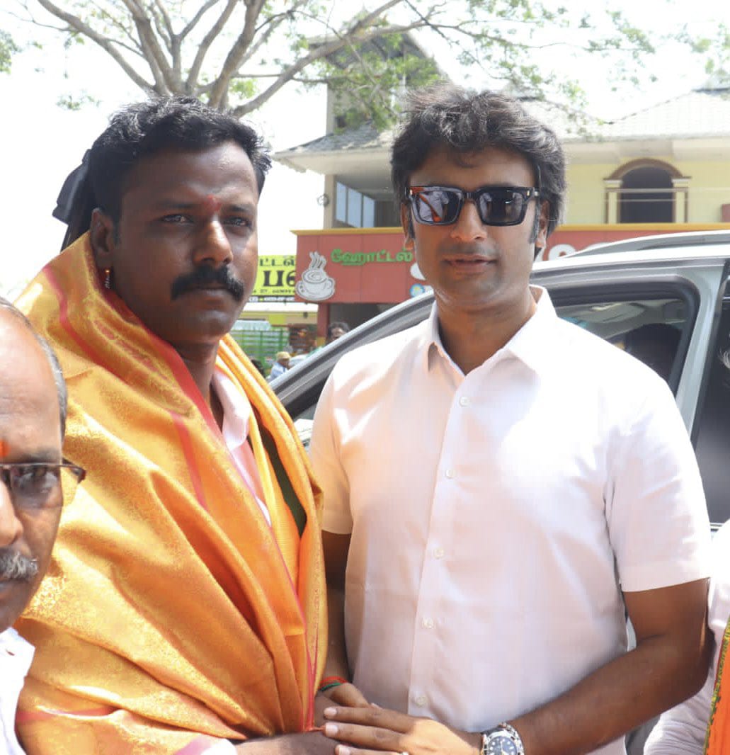 JPandian07's tweet photo. தலைவர் அண்ணாமலை யால் ஈர்க்கப்பட்டு கடலூர் மாவட்டம் குறிஞ்சிப்பாடி  தலைமை காவலர் சகோதரர் திருமாவளவன்  விருப்ப ஓய்வு பெற்று பிஜேபியில் இணைத்து கொண்டார் அவரை சந்தித்து வாழ்த்திய 
மாநில செயலாளர் அண்ணன் வினோஜ் P செல்வம்.. https://t.co/inwL625YEy