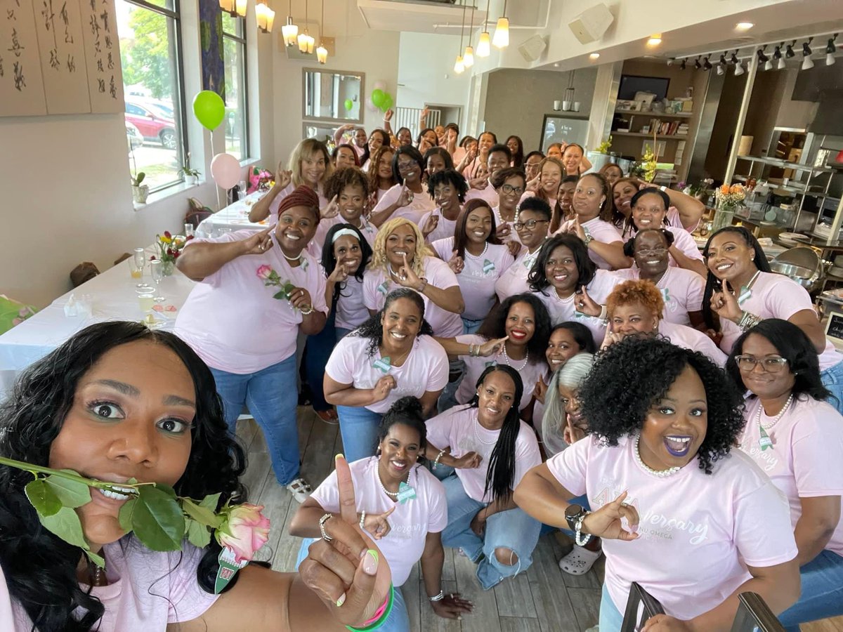 melawilliams's tweet image. Today is a special day.
It’s my 2nd AKAversary!!!!! 
To my 76 LS’s I hope you have an amazing day and I love you ladies. 
#GNO #Spring21 #76 #blessedbeyondmeasure