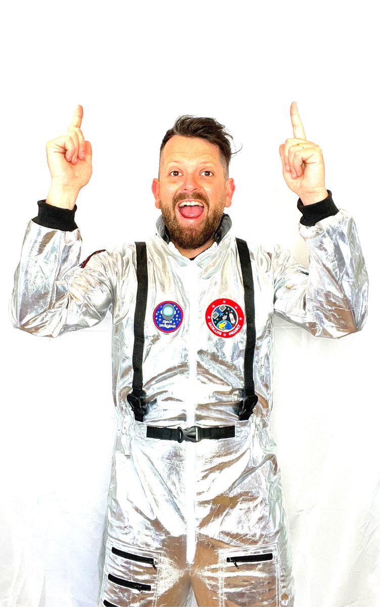 SkinnyJeanGard's tweet image. #Colchester I’ll be I’m in @CulverSquare on Thursday from 10am giving away FREE tickets 🎟️ to my upcoming theatre show in the summer!

Come and find me and the team to get your free tickets for the whole family!