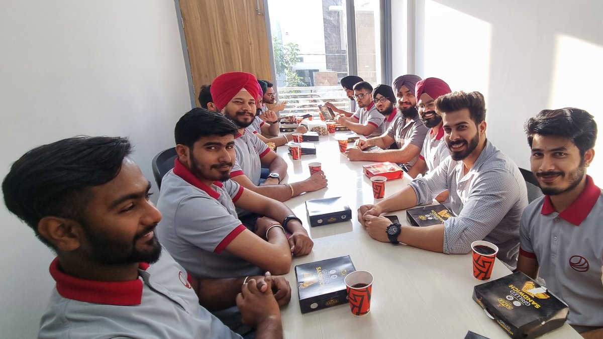 evolvan's tweet photo. 🌟 When life presents you with #office parties, what better way to celebrate than with coworkers whose conversations are more interesting than yours? 😎🗣 Join us for our monthly "#Cortot" gathering 

 #OfficeParty #FunTimes #JoinUs #WorkHardPlayHard https://t.co/TfIXZF57hT