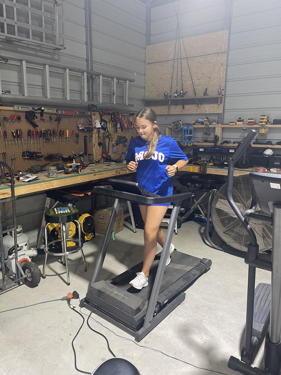 wilcox_addison5's tweet photo. Getting back in the swing of things and taking my first cuts for the first time since July and having back surgery in December. It’s been a long road to get to this time point but I’m feeling great and ready to get back on the field with my team.
#gettingmymojoback https://t.co/2Wa8Mkmvnr