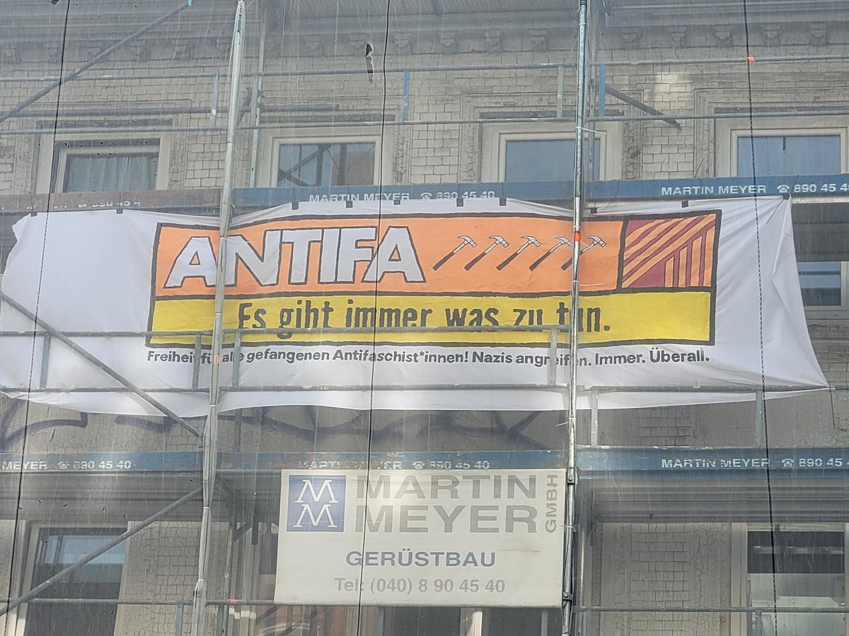 (Bild wurde uns anonym gesendet)

Wir finden auch, #Antifa ist der 🔨!

Deswegen morgen auf die Straße! Solidarität mit #Lina und allen Betroffenen des #AntifaOst-Verfahren! 

🗓 Morgen (31.05)
⏰️ 20:00
📌 Rote Flora 

#hh3105 #le0306 #Hamburg #Leipzig #FreeLina