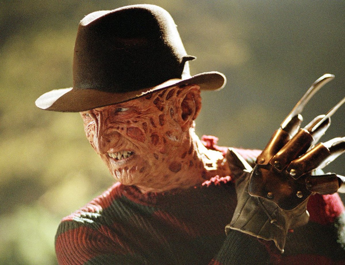 Robert Englund says he is done playing Freddy Krueger.

“I’m too old & thick now. I can’t do fight scenes for more than 1 take anymore, I’ve got a bad neck, bad back & arthritis in my right wrist. I have to hang it up but I would love to cameo.”

(Source: wp.me/pc8uak-1lCyi7)
