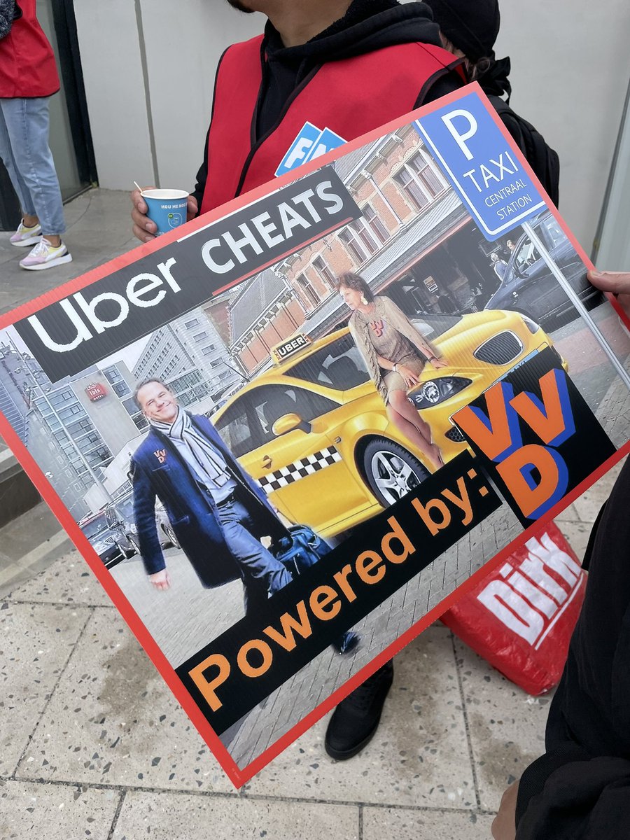 Another action by Uber drivers in the NL and <a href="/FnvPlatformwerk/">FNV Platform Work / Union for Gig Workers</a>, mobilising outside <a href="/Uber/">Uber</a>’s new HQ in Amsterdam Zuidas today (alongside other drivers in London (<a href="/ADCUnion/">ADCU</a>), Brussels, Paris (<a href="/BENALIBrahim20/">Ben ali Brahim ⵣ</a>), Geneva)! 1/5
