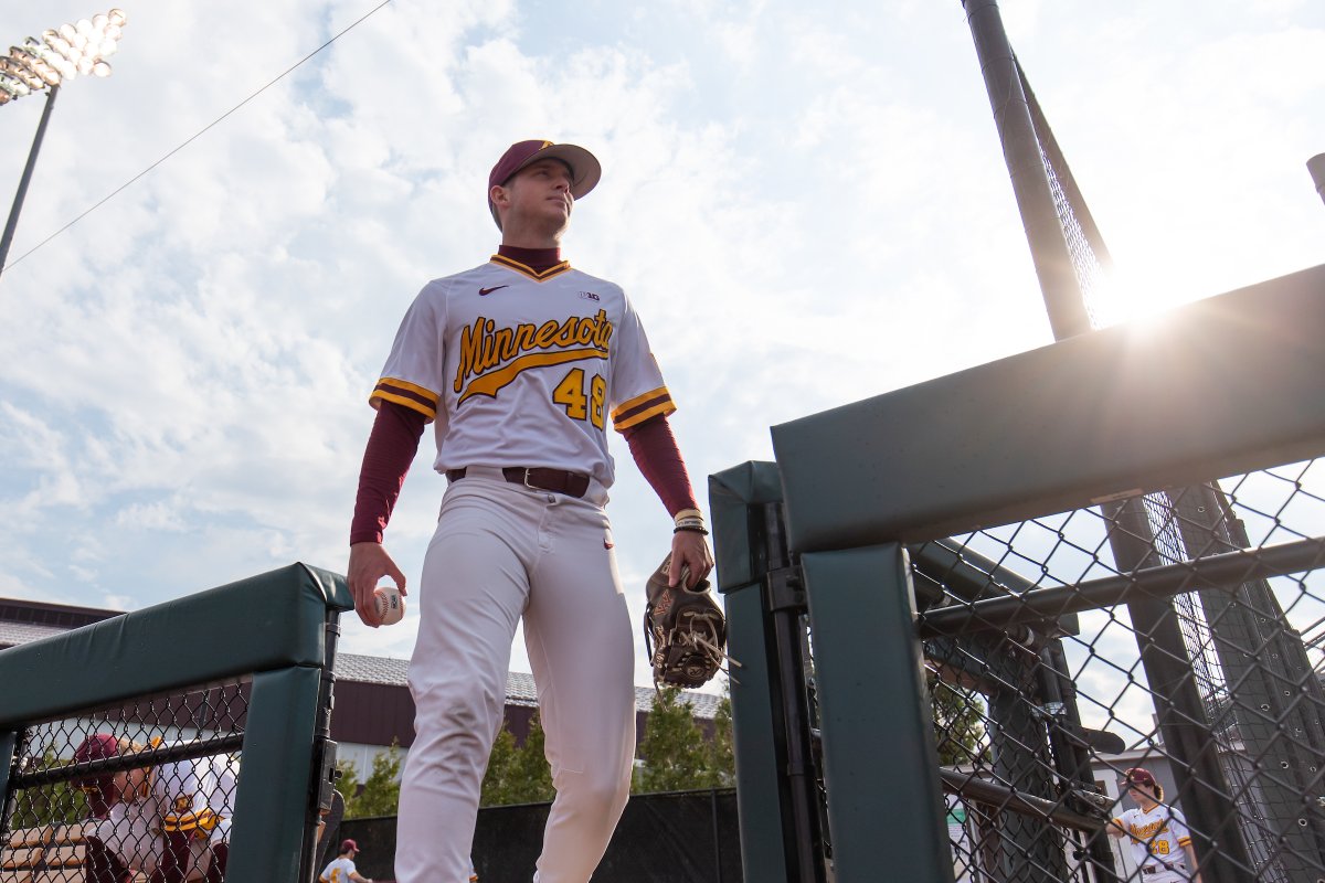 GopherBaseball's tweet photo. 𝗦𝗲𝗻𝗶𝗼𝗿 𝗦𝗲𝗻𝗱𝗼𝗳𝗳 

A pitcher from Columbus, Wis., Dauman made 19 appearances in his Minnesota career, striking out 13 in 14 innings pitched. He's the 2022/23 Phil Isaackson Teammate of the Year and earned the 2023 Pinky McNamara Award.

Thanks for everything, Randon! https://t.co/yXbeahseqK