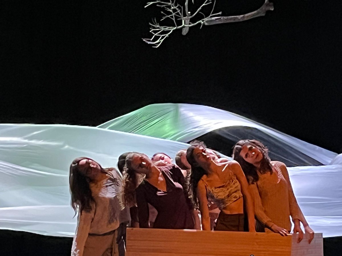 inscanoriac's tweet photo. Últim assaig abans de l'estrena de demà a @lasalasabadell.
Reserveu l'entrada a l'enllaç https://t.co/LgWqLwxbch
Felicitats Cia Escènikes!
Felicitats @Kiribatinoriac!
Feu màgia @YolandaCarrill, @BaladaOrengo i @roserfarri #emocionades #orgulloses https://t.co/K1aDqH82lN