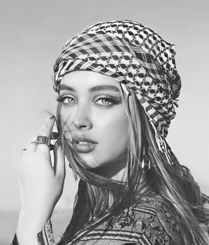 HRF____sy's tweet photo. #علــىٰ_هامِشِ_الذڪرى
أُكتُبنــي على نثـرِ السَّنابلِ
وملوحةً الندىٰ
واسقَِّ خفـايــا الحنَيــنِ
بـ قَصيدةٍ ناضِجــةٍ
تُلقـــَي التَّحيـة علـىٰ لُغتــي

ۛ  #ηẩզẩầ_ℍẩᴙբ https://t.co/POxSRCx8OE
