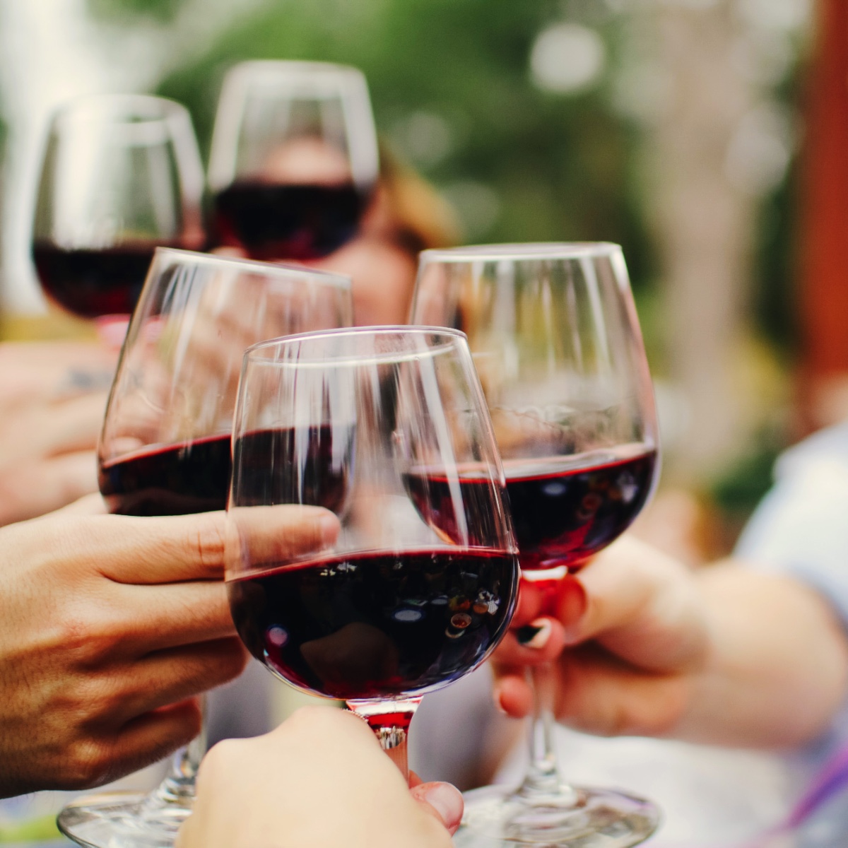 Calling all wine lovers! 🍷 ICYMI: New wine selections from exceptional women in wine and Pennsylvania vintners are now available in our restaurant 🙌

Learn more about our new wine menu at wearefoundingfarmers.com/calling-all-wi….