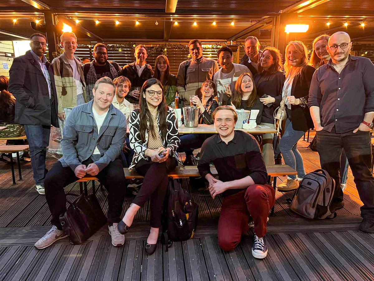 JBi_Digital's tweet photo. Shufflin’ Socials 📣
The latest social event saw some of @JBi_Digital's London team try out Shuffleboarding at @ldnshuffle.
It proved a great opportunity for the team to spend some quality time together outside the office.
#DigitalAgency #Socials #Team #London #JBiDigital https://t.co/aGlKs1xTjM