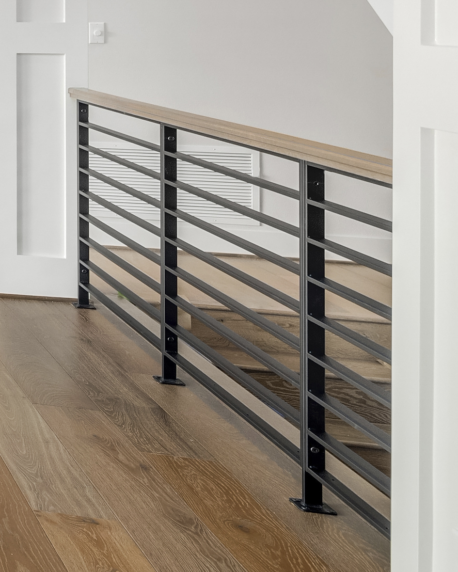 Looking for a modern staircase design? Our linear systems offer clean lines and contemporary appeal, perfect for any minimalist space.
-
ljsmith.com/linear-collect…
-
#LJSmith #StairExperts #LinearCollection #PanelRail #ModernStairs #LoveTheRoom