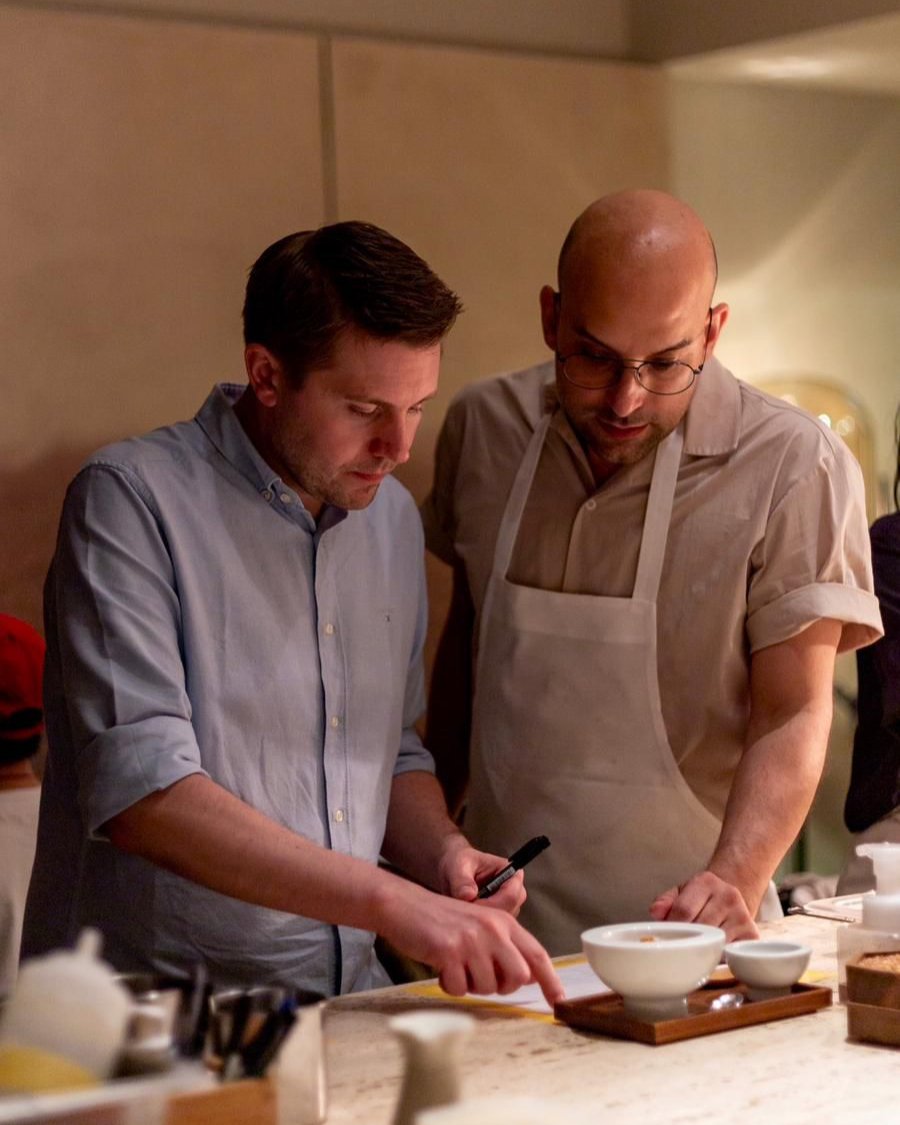 DaTerra_London's tweet photo. Two weeks ago Rafael and Charlie travelled to Singapore to cook alongside Ivan Brehm and his team at Restaurant Nouri. Thank you to everyone who made the experience so wonderful!
@rafaelcagali @michelinguideuk #cheflife #atthepass https://t.co/R9PrVMUN6z