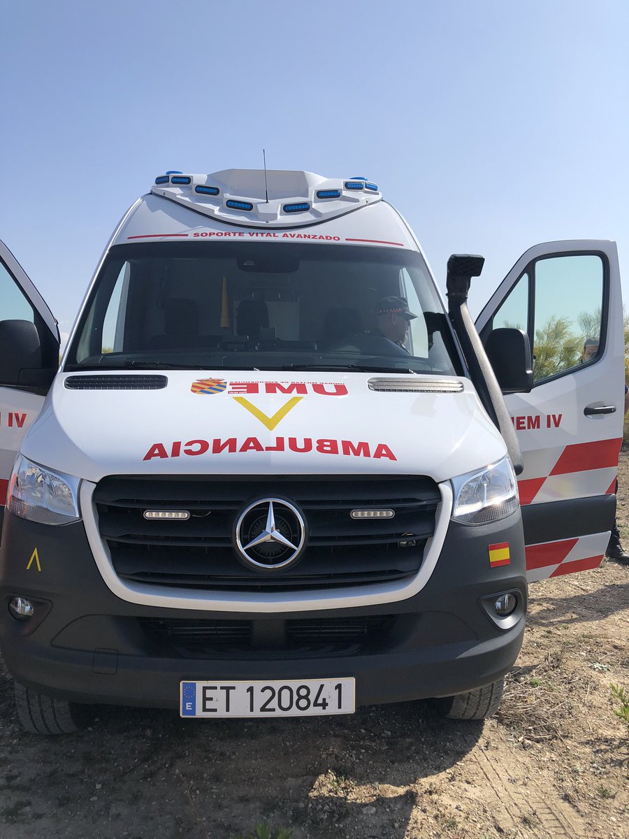 pcespluguesllob's tweet image. Hoy hemos estado de instrucción con la UME Unidad Militar de Emergencias en la Base Aérea de Zaragoza! Hemos hecho formación de Sanidad, incendios forestales y rescate y conducción de vehiculos 4x4 !!
Gracias de nuevo!

Adjuntamos mas fotos!!

@ajesplugues @UMEgob
