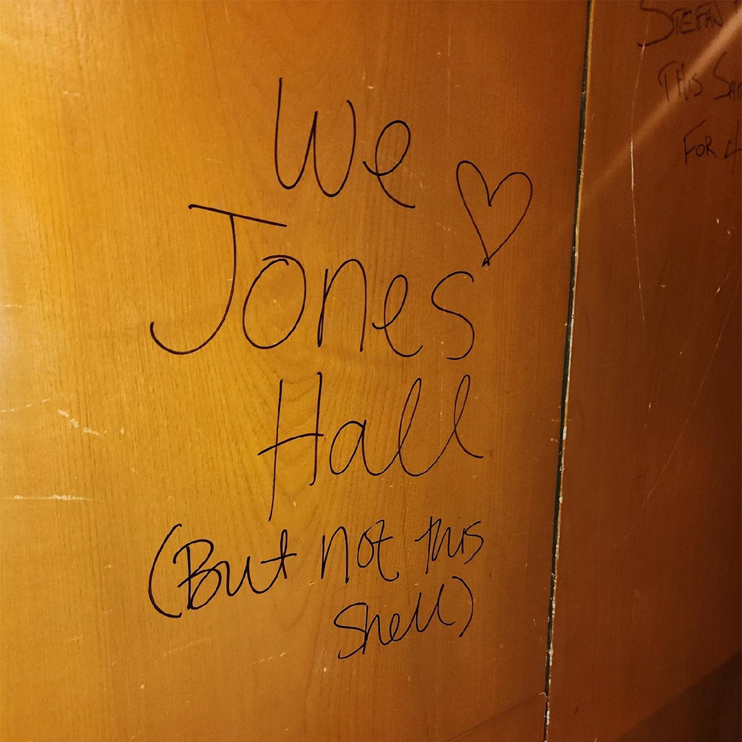 HouSymphony's tweet photo. Our 2022–23 Season just ended, but we’re already hard at work with our renovations at Jones Hall! 🚧

This fall, there will be new seats, a new orchestra shell, and a sizeable increase to the number of bathroom facilities.

For more details visit https://t.co/OgrJMDQwKw https://t.co/VsQad0D6Cy