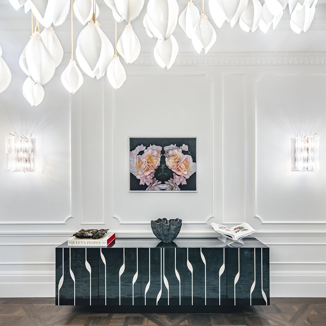 Where better to showcase bold design and lustrous finishes than your drinks cabinet? 🍸

Discover our drinks cabinets and home bars here: davidsonlondon.com/product-catego…