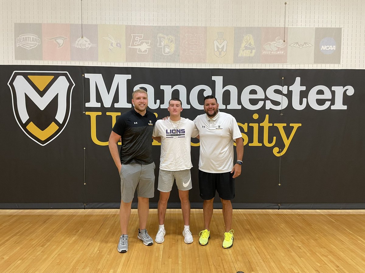 Had a great visit at the University of Manchester. Thank you <a href="/CoachNateConley/">Coach Conley</a> &amp; <a href="/CoachErvin_/">Austin Ervin</a> for the opportunity to continue my academic and athletic career! @Spartans_MBB